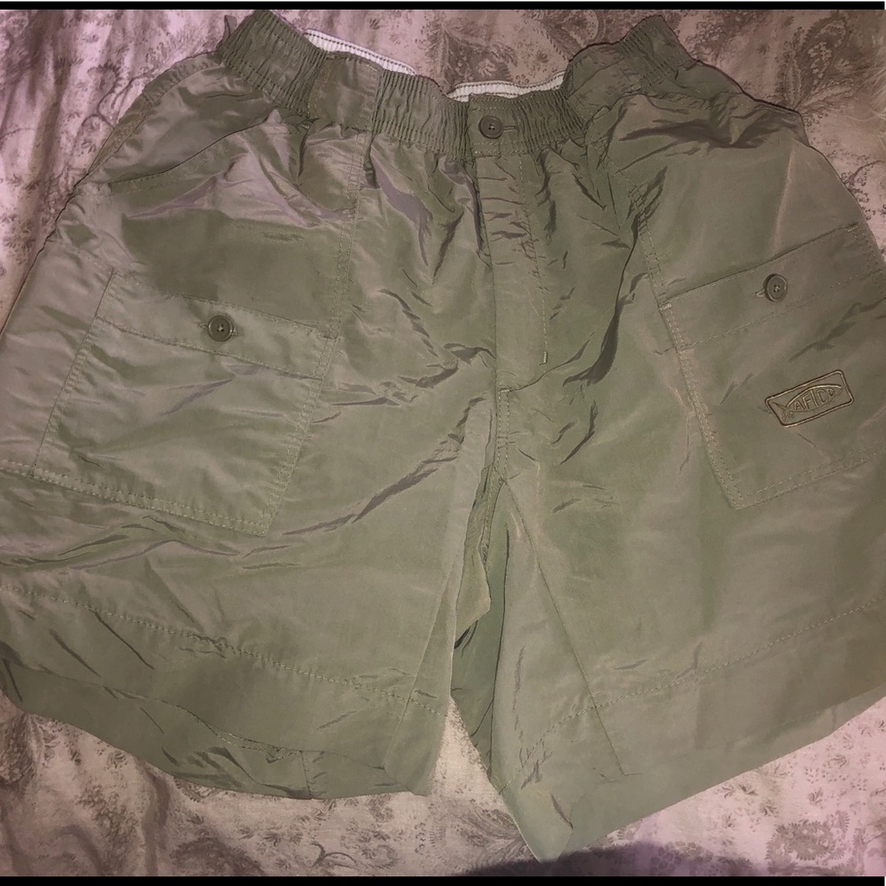 Like new AFTCO shorts